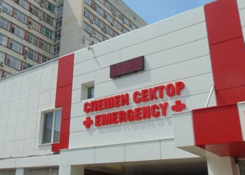 Мерцедес блъсна момиче на пешеходна пътека в Пловдив