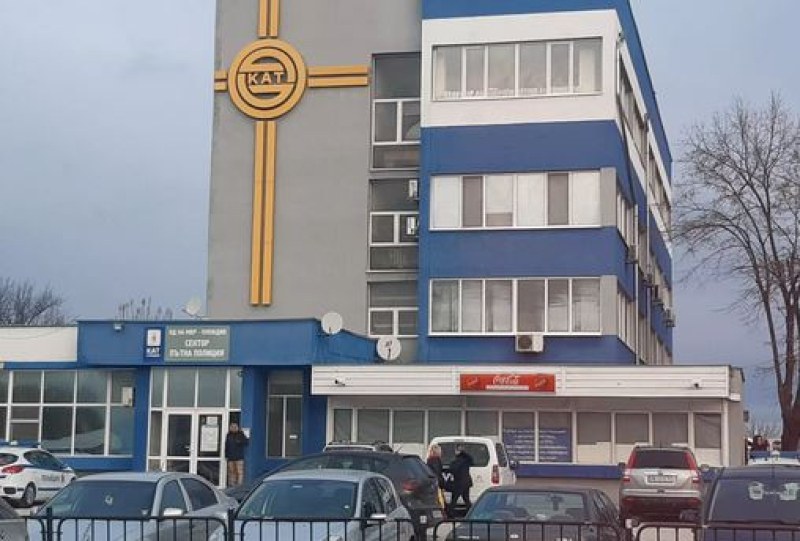 Изтича срокът за отписване на старите автомобили в КАТ