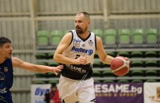 akademik-zagubi-spartak-pleven-u-doma-833.jpg