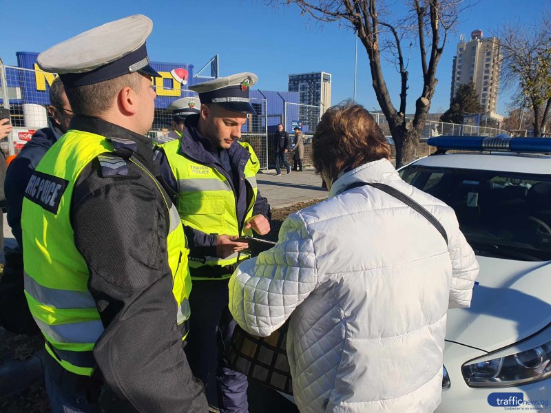 Пешеходците в Пловдив масово пресичат неправилно