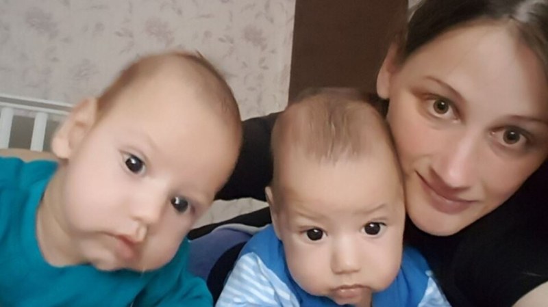 Млада жена, майка на близнаци, има нужда от помощ за лечение