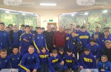 stoichkov-razdade-stotitsi-avtografi-707.jpg