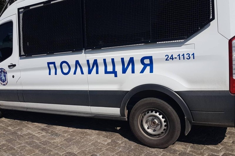 Арестуваха мъж, подпалил чуждо БМВ в Пловдив