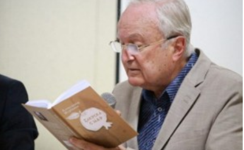 Преводачът проф. Шурбанов и „Кентърбърийски разкази“ гостуват на Пловдивската библиотека