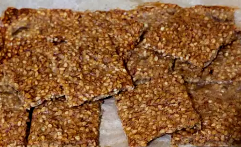 Сусамки с банан - здравословни и много вкусни Сусамки с банан - здравословни и много вкусни