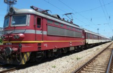 vazstanoviavat-dvizhenieto-barziia-vlak-816.jpg