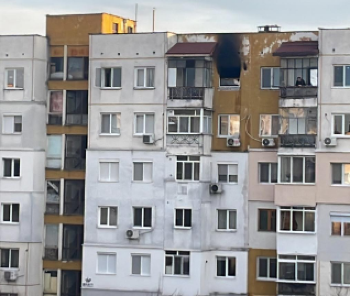 Пожар пламна в апартамент в Тракия