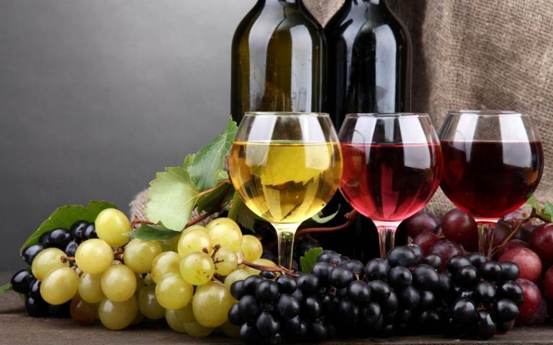 Кметът на Перущица поздрави лозарите и винарите и обяви победителите в конкурса