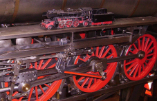 На този ден: Тръгва първият парен локомотив в света