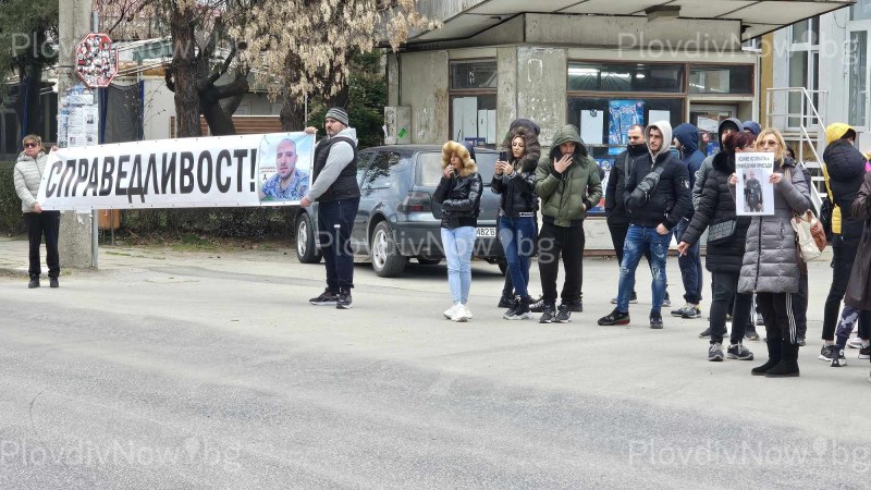 Цалапица излиза на нов протест преди делото на близнаците