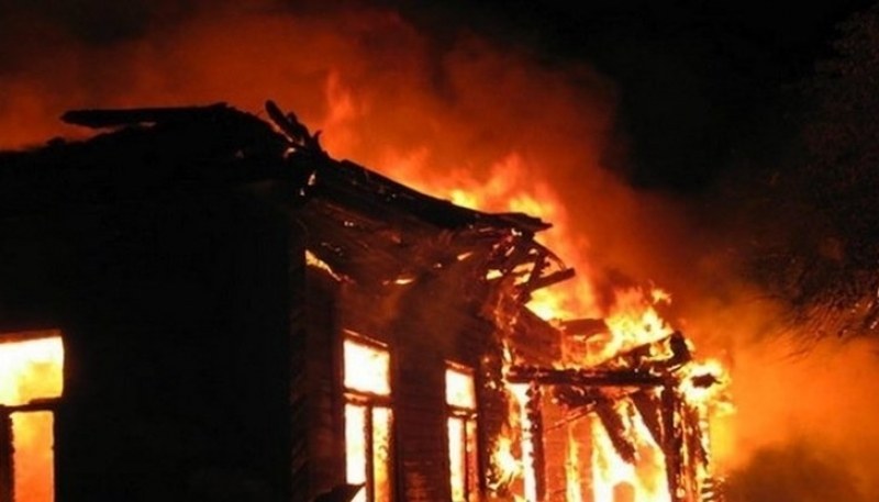Къща горя в село Костиево