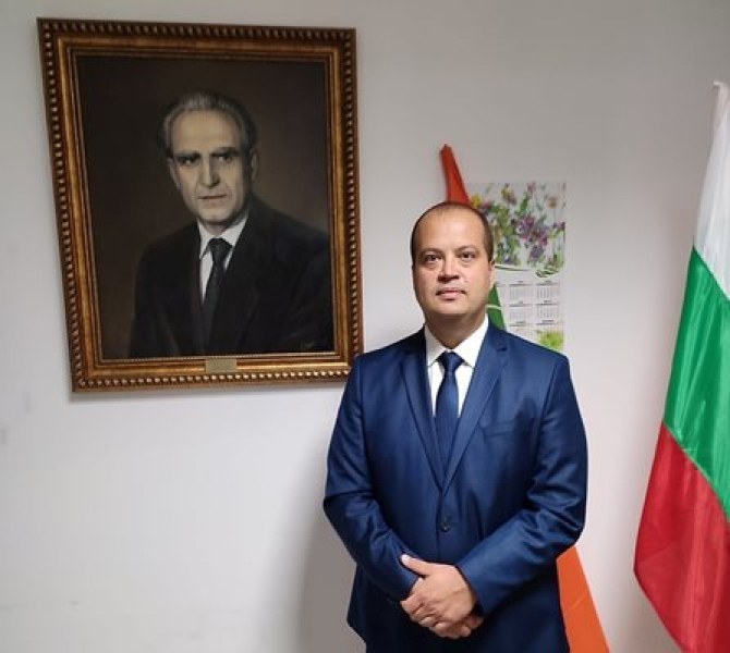 Областният управител: Нека съхраним светлия пример на героите, дали живота си за Освобождението