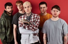 bring-me-the-horizon-shte-e-vtoriiat-260.jpg
