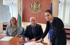 kmetat-podpisa-sporazumenieto-927.jpg
