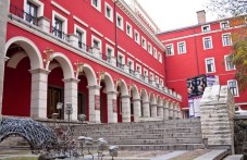 plovdivskiiat-teatar-otsrochva-dneshni-456.jpg