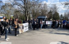 Цалапица отново на протест: Няма да мълчим, искат да потулят убийството на Митко