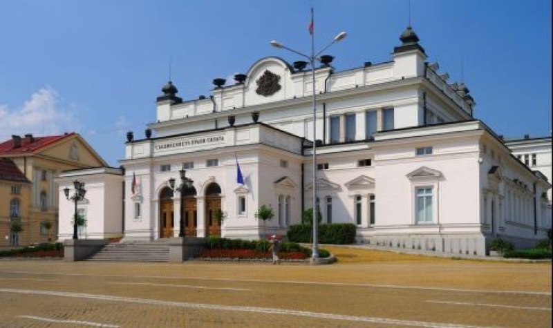 Четирима министри отказват да участват в служебен кабинет