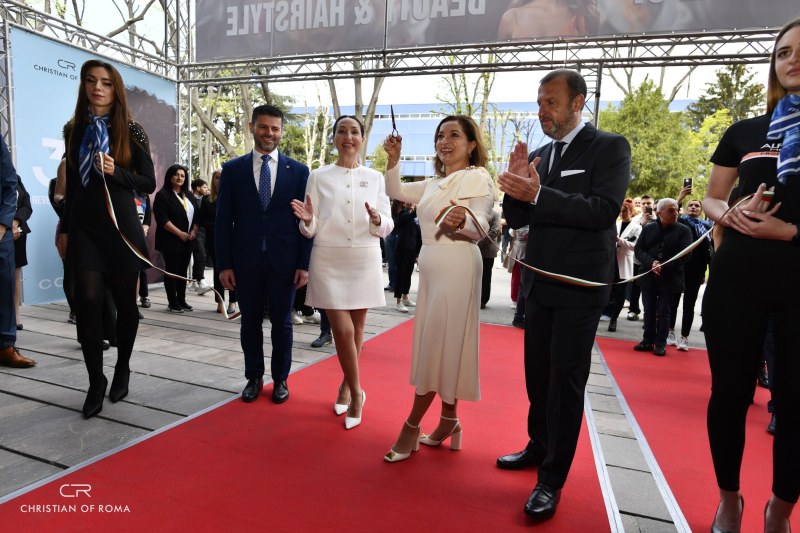 Посланичката на Италия откри Италианския фестивал на красотата и прическата в Пловдив ВИДЕО