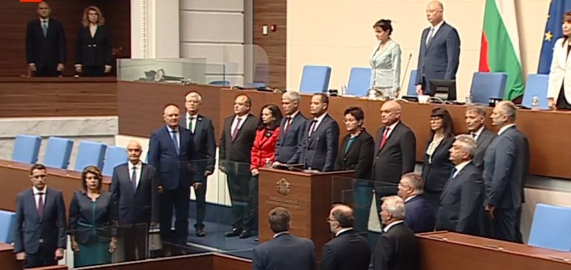 Служебното правителство положи клетва Служебното правителство положи клетва