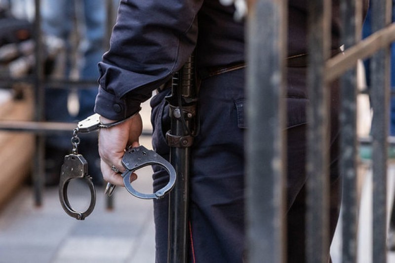 Арестуваха младеж за рисково шофиране в Перущица