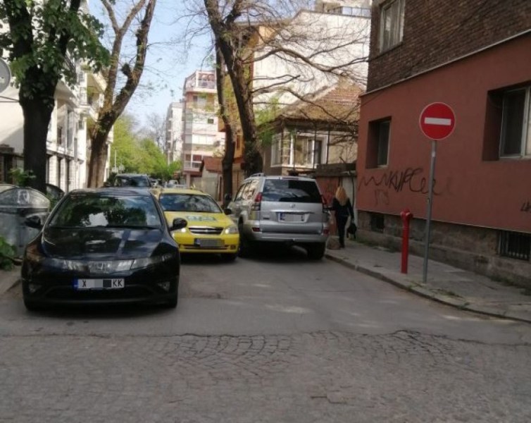 Шофьор, спрял в нарушение в Пловдив: Никой не е умрял