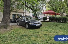 Пловдивчанка: В Пазарджик така ли се паркира?