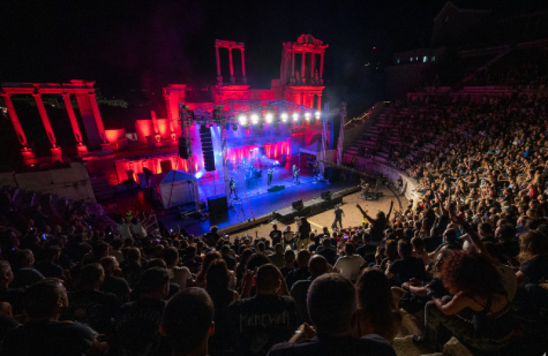 Продуцент на U2, носител на шест награди “Grammy” пристига в Пловдив за SPIKE Bulgarian Music Showcase