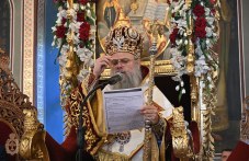 plovdivskiiat-mitropolit-otsluzhi-516-602.jpg