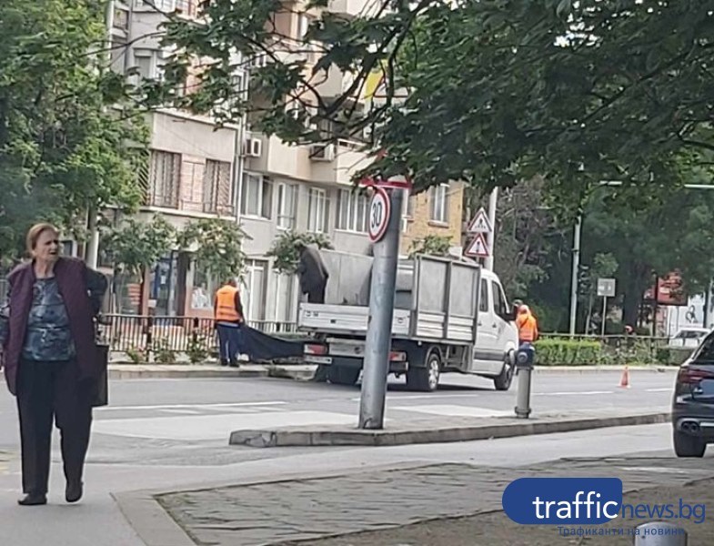 Пловдивчани недоволстват: Докога общински камиони ще блокират улици в час пик?