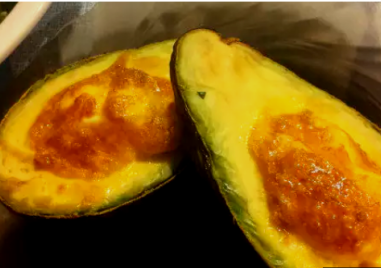 Печено авокадо с яйце - леко, вкусно и здравословно ястие