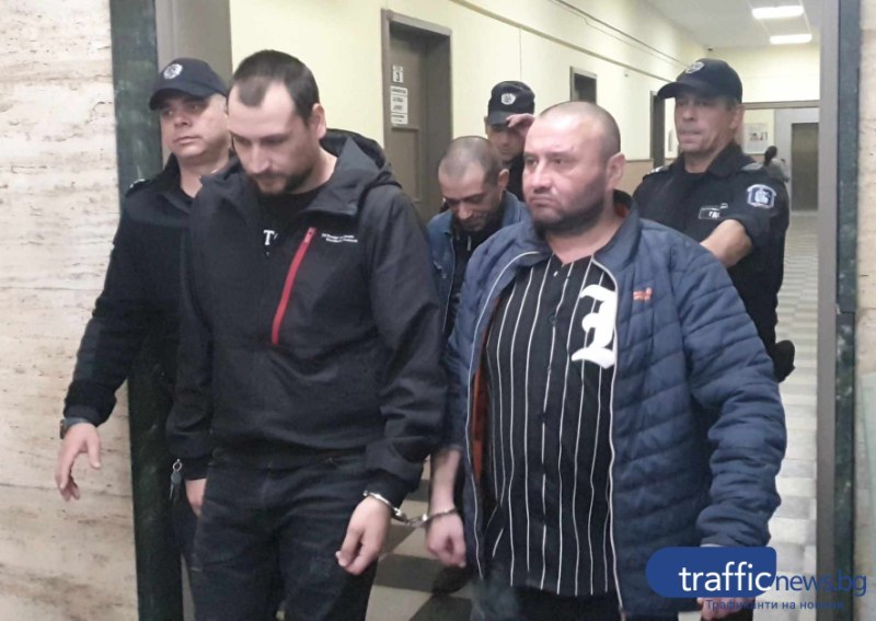“Ало“ измамниците, представящи се за полицаи в Пловдив, остават в ареста за постоянно