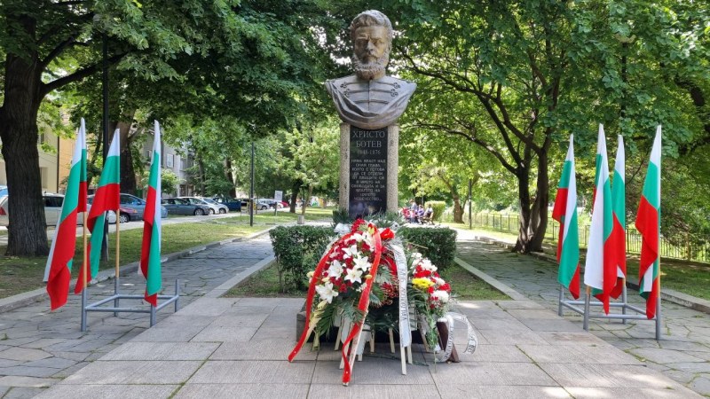 Вижте програмата за празника на децата и Деня на Ботев в Асеновград