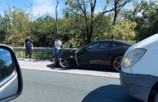 dva-busa-i-ferari-se-udariha-magistrala-991.jpg