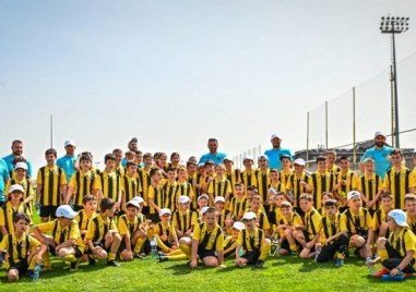 Футболно училище “Ботев“ организира благотворителен турнир