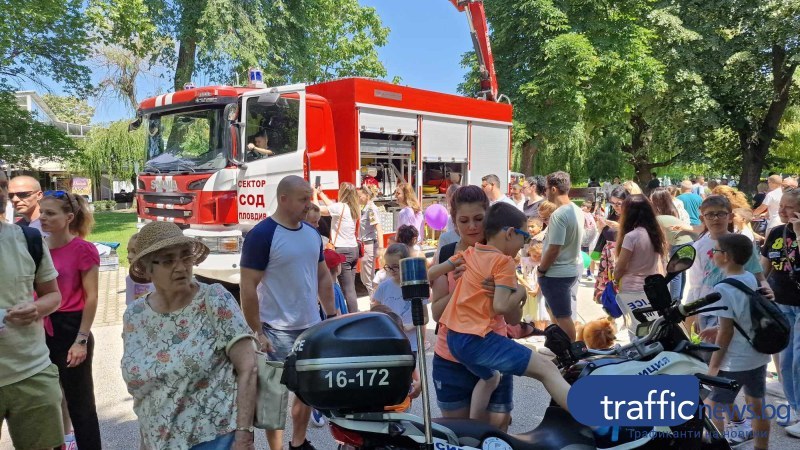 Балони и много атракции превърнаха центъра на Пловдив в детска планета