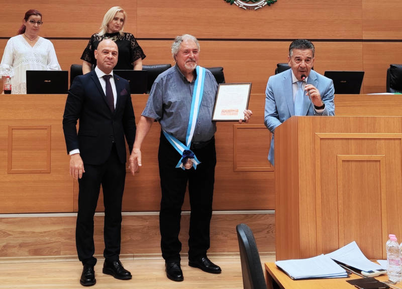 Връчиха отличието „Почетен гражданин на град Пловдив” на Никола Илиев