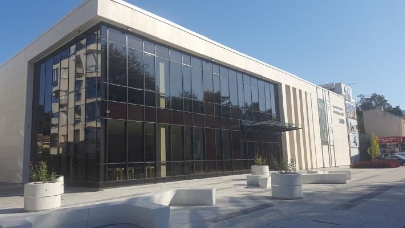 Николай Панайотов открива самостоятелна изложба „Алафранга” в Пловдив
