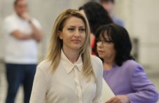 raia-nazarian-ne-poluchi-podkrepa-282.jpeg