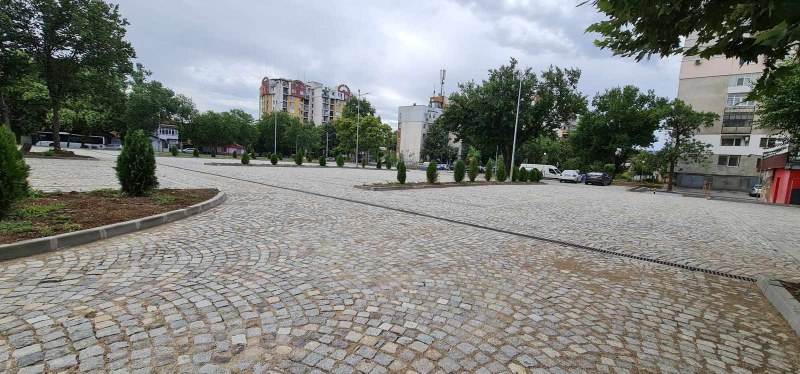 Откриха нов паркинг със 139 места в центъра на Пловдив