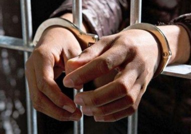 Хванаха мъж в Сопот с наркотици, оказал съпротива при ареста