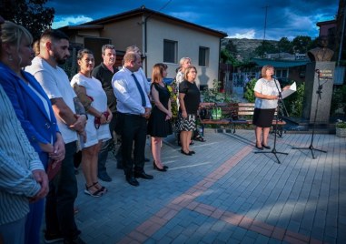 Първенец отбеляза годишнина от Съединението пред бюст-паметника на Захари Стоянов