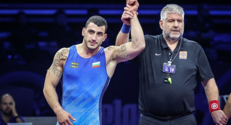 Семен Новиков е на полуфинал на Олимпийските игри