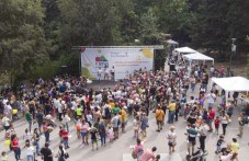 s-detsa-tepe-ochakva-malchuganite-predi-705.jpg
