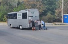 mrezhata-narod-koito-buta-vlakove-i-339.jpg