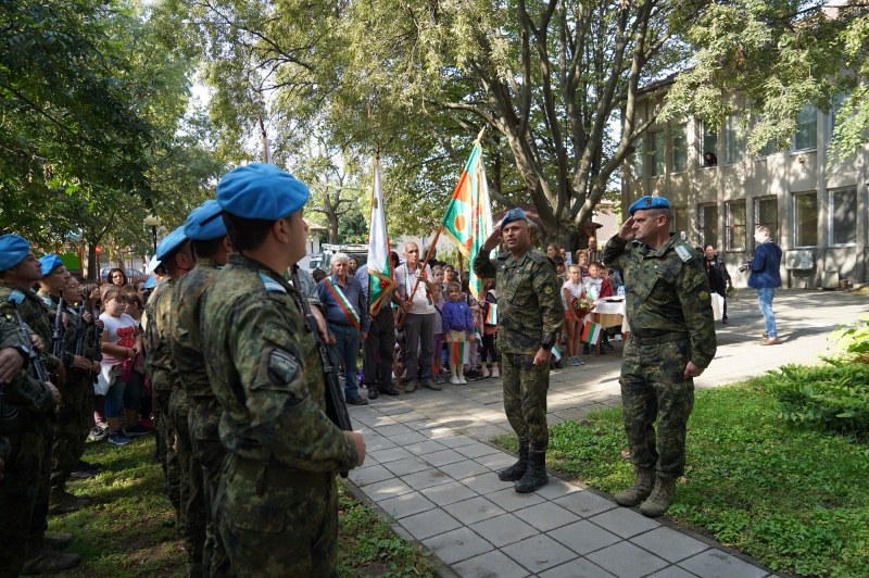 Откриха паметник на капитан Петко войвода с почетен караул от Специалните сили във Войводиново