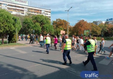 Протест блокира кръговото на Панаира в Пловдив