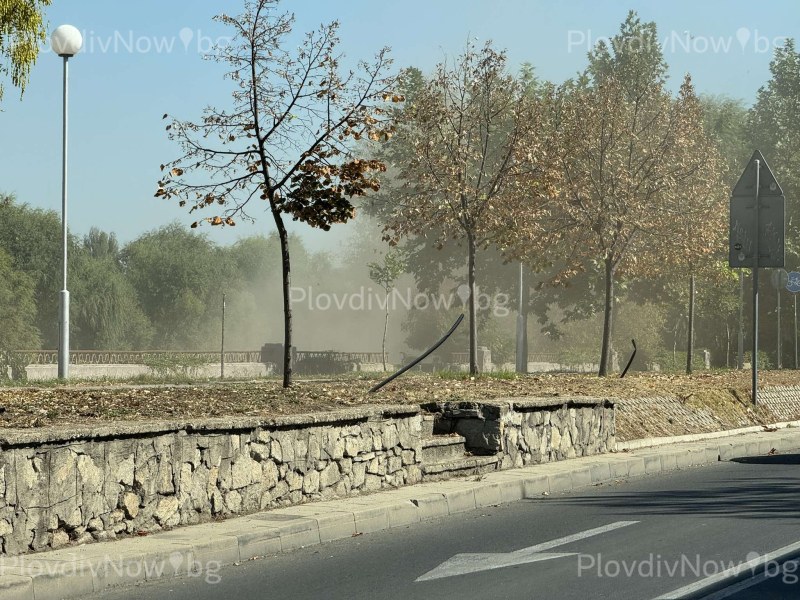 Силно запрашаване се появи край булевард в Пловдив,