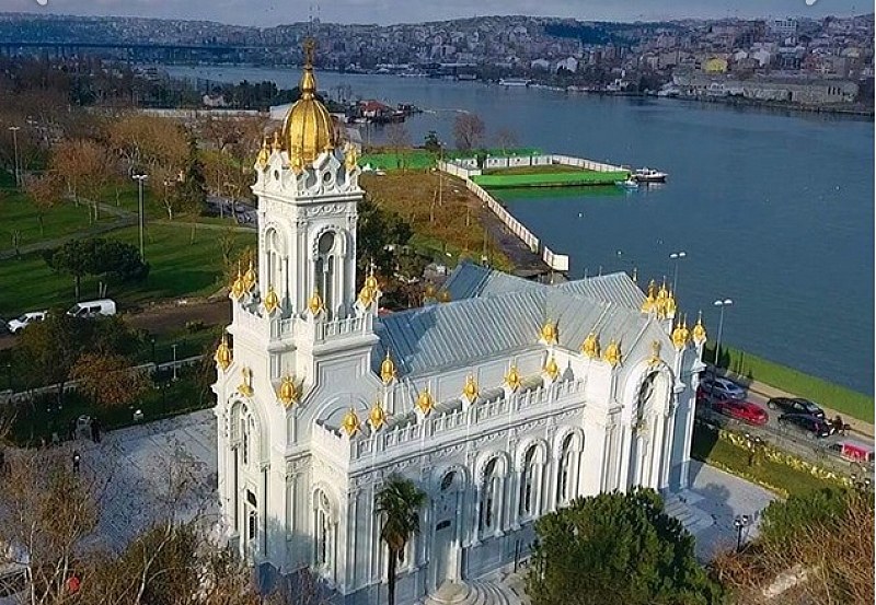 На този ден: Освещават български параклис в Цариград, върху него е построена Желязната църква