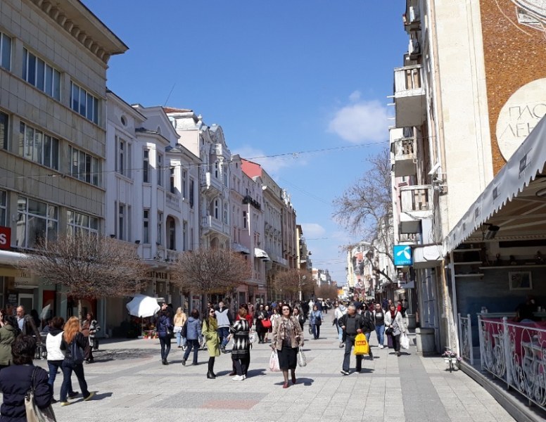 Слънце, но ниски температури в Пловдив се очакват в събота