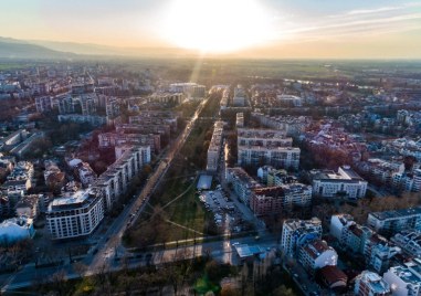 Сряда в Пловдив - слънчева, ясна и приятно топла през деня